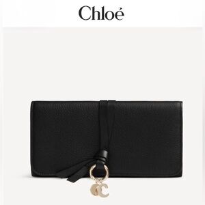 Chloé Black Leather Wallet with Gold Accent
